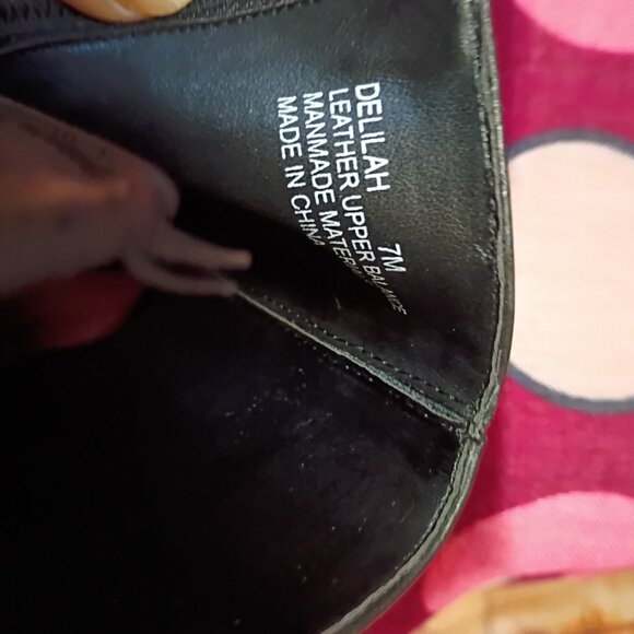 Madeline Black Leather Ankle Boots Size 7M - Picture 10 of 10